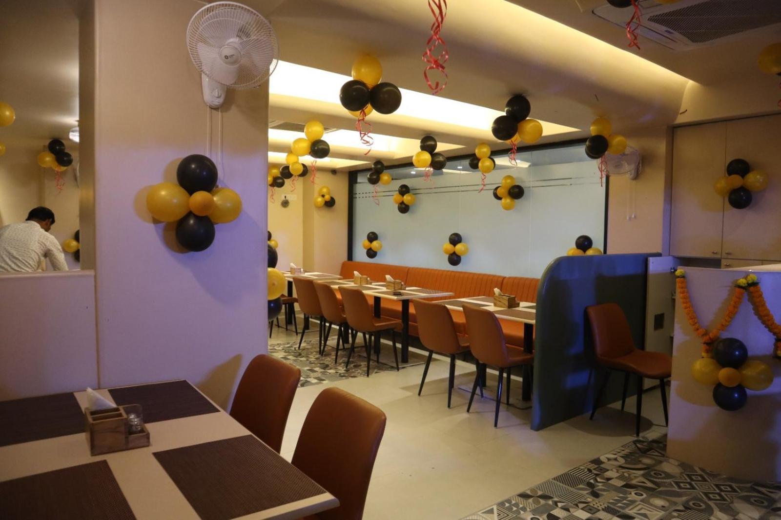 Banzai Rooms Nashik Exterior foto